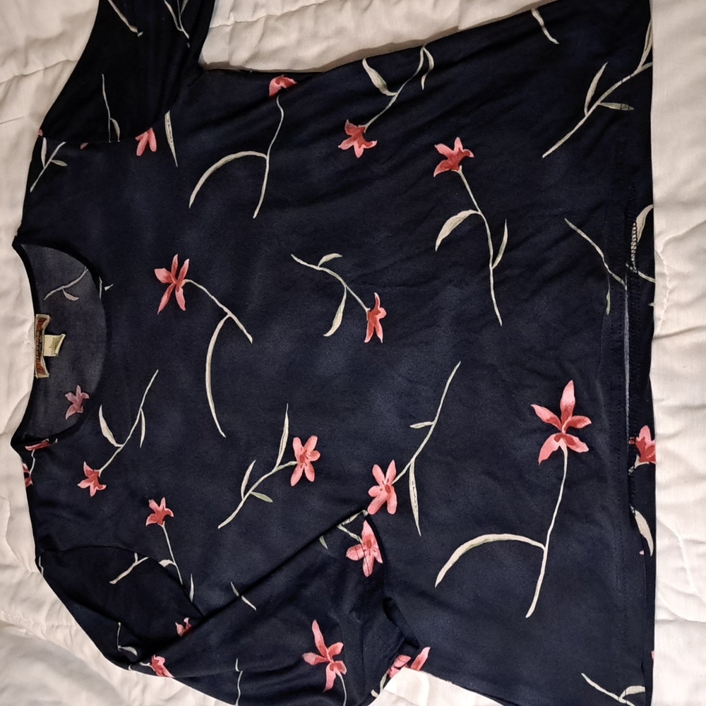 Caribbean Joe womans floral 3/4 sleeve scoop neck blouse
